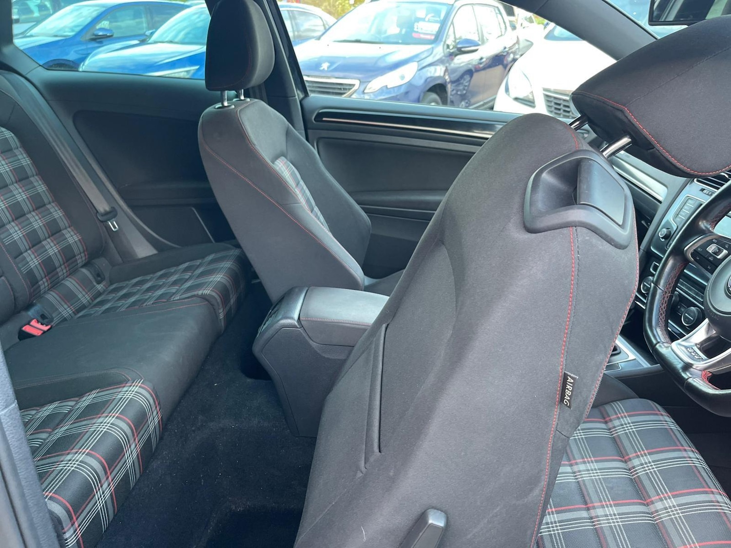 Used Volkswagen Golf 2016 for sale - 76388757: Photo 28