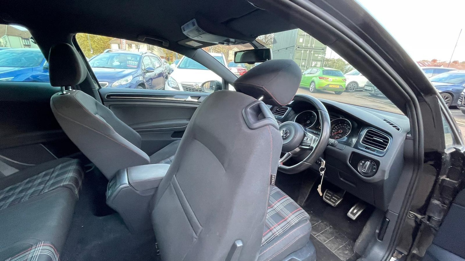 Used Volkswagen Golf 2016 for sale - 76388757: Photo 30