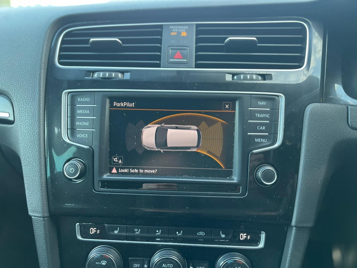 Used Volkswagen Golf 2016 for sale - 76388757: Photo 33