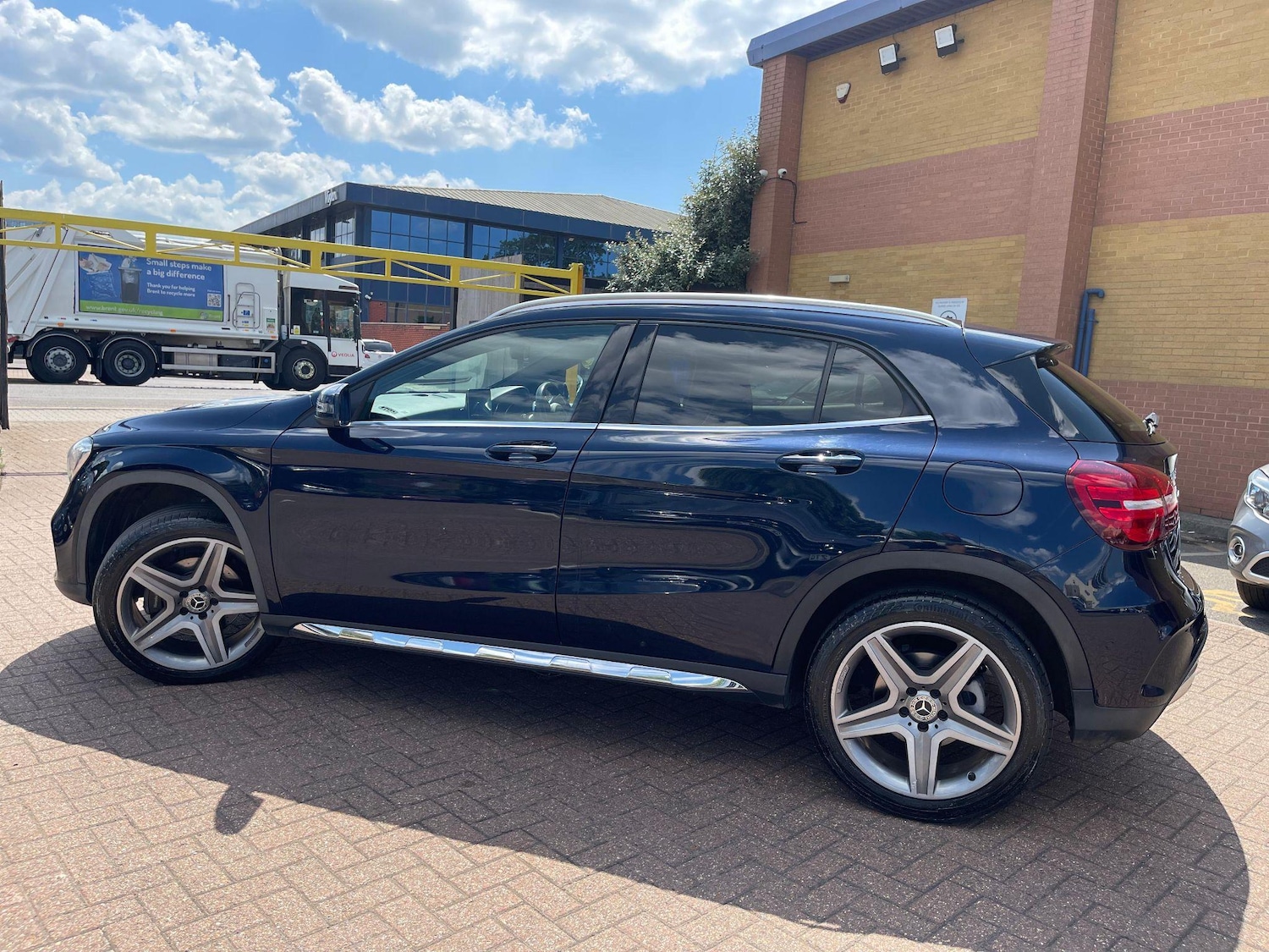 Used Mercedes-Benz GLA 2017 for sale - 76551949: Photo 11