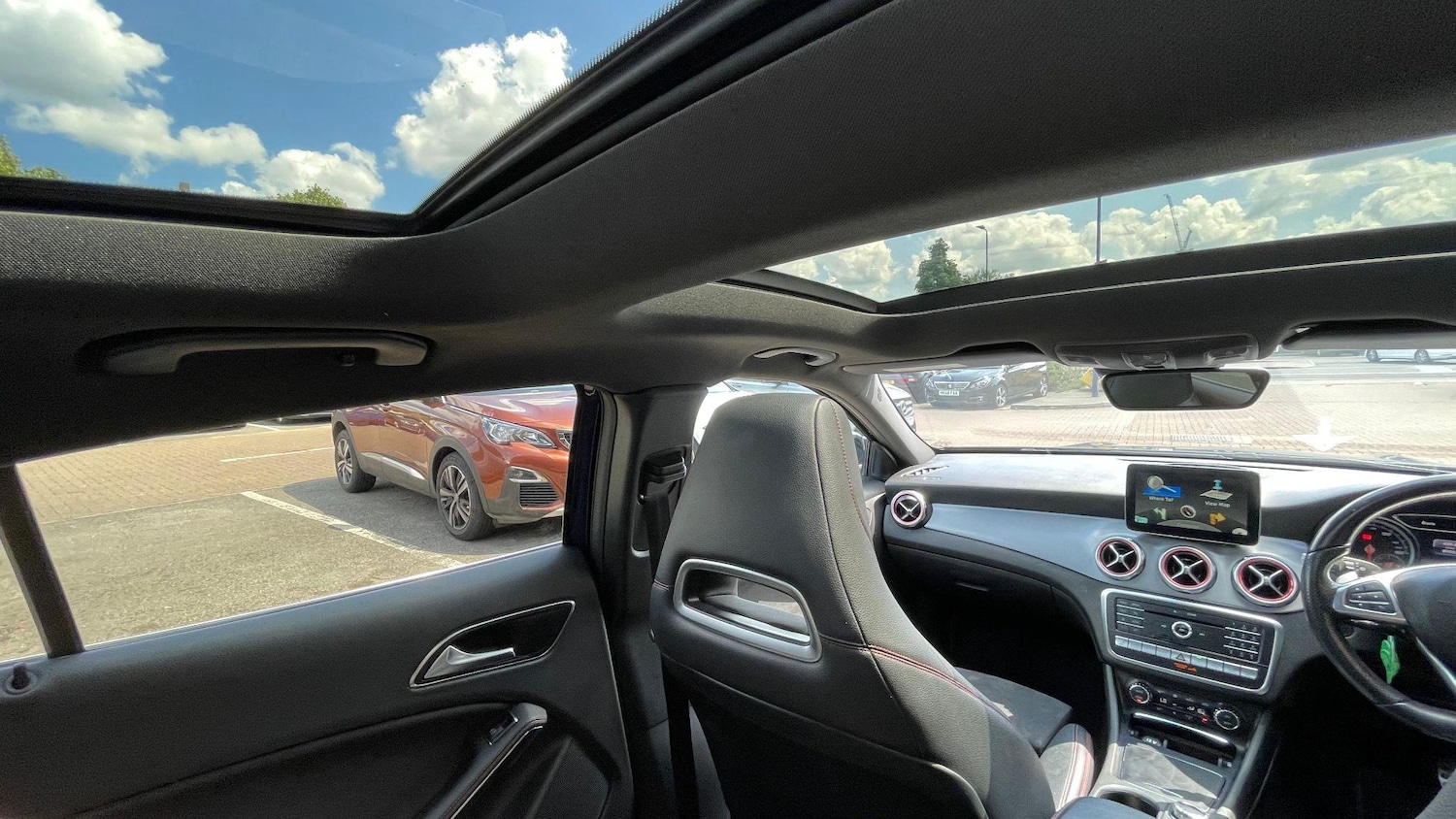 Used Mercedes-Benz GLA 2017 for sale - 76551949: Photo 48