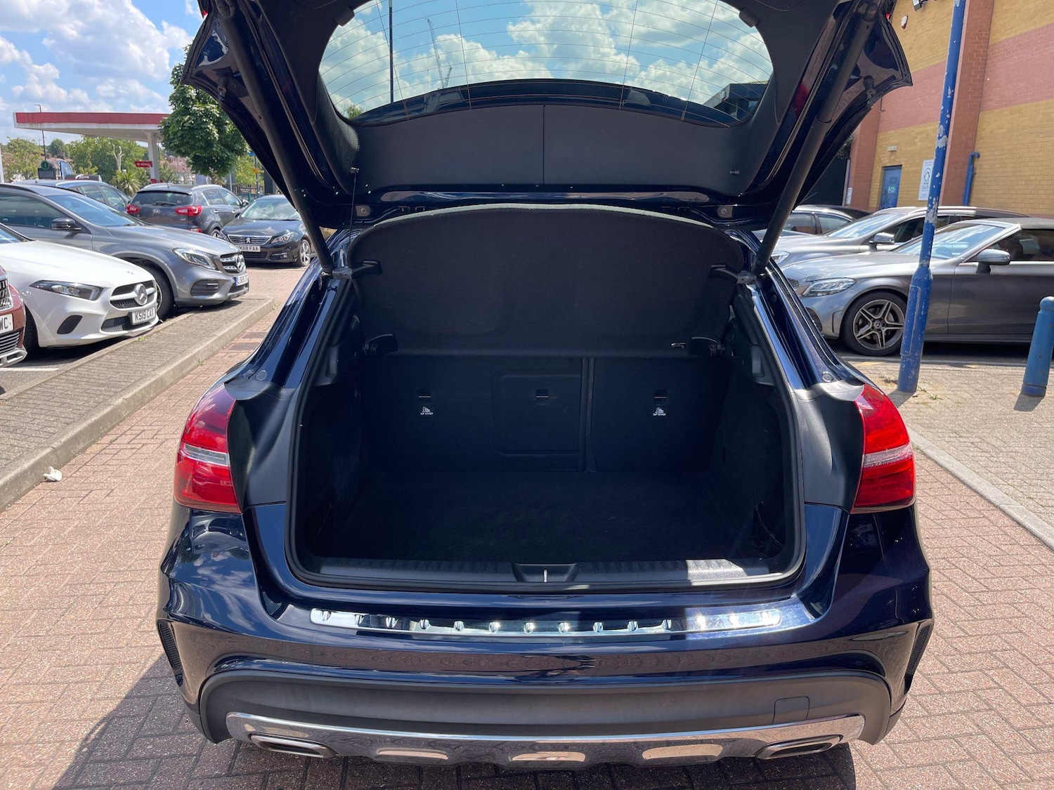 Used Mercedes-Benz GLA 2017 for sale - 76551949: Photo 50