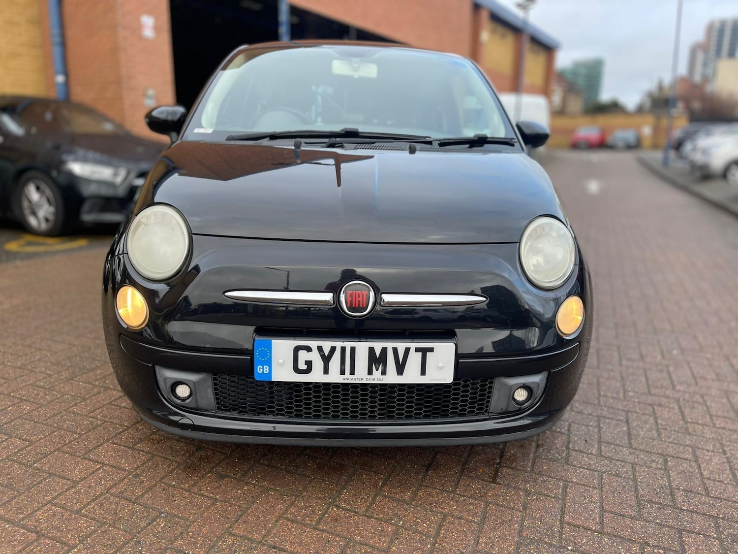 Used Fiat 500 2011 for sale - 77400401: Photo 2