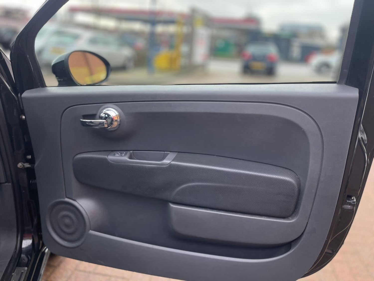 Used Fiat 500 2011 for sale - 77400401: Photo 25