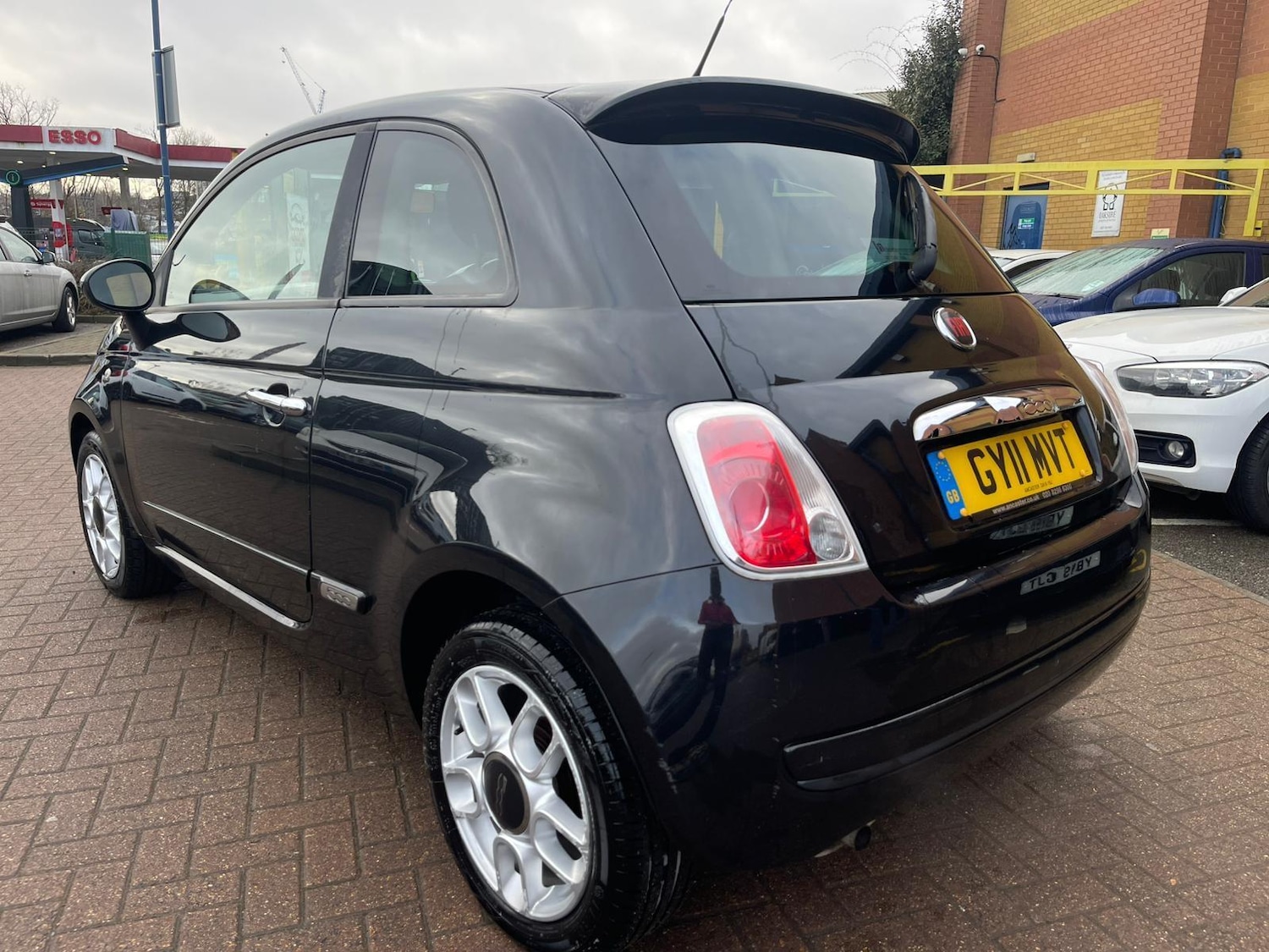 Used Fiat 500 2011 for sale - 77400401: Photo 4