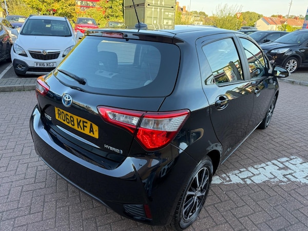 Used Toyota Yaris 2018 for sale - 76326427: Photo 13