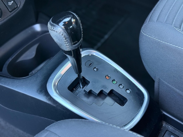 Used Toyota Yaris 2018 for sale - 76326427: Photo 16