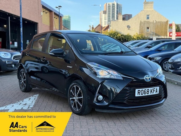 Used Toyota Yaris 2018 for sale - 76326427: Photo 1