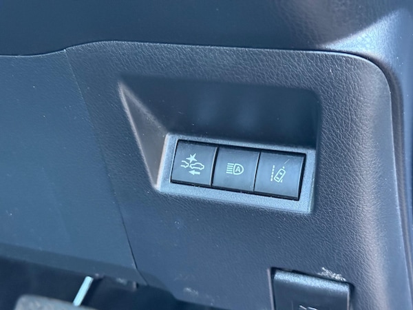 Used Toyota Yaris 2018 for sale - 76326427: Photo 23