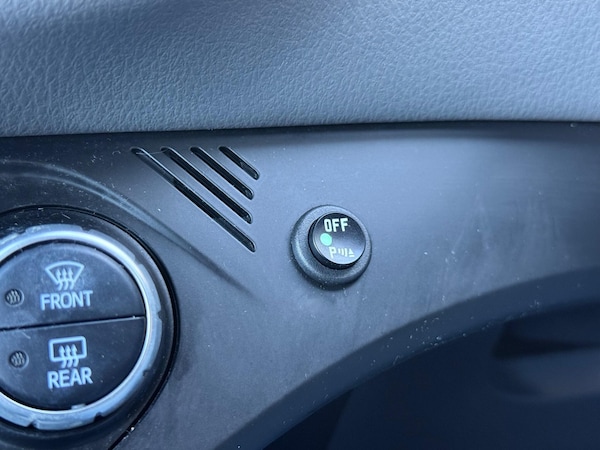 Used Toyota Yaris 2018 for sale - 76326427: Photo 27
