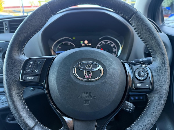 Used Toyota Yaris 2018 for sale - 76326427: Photo 39