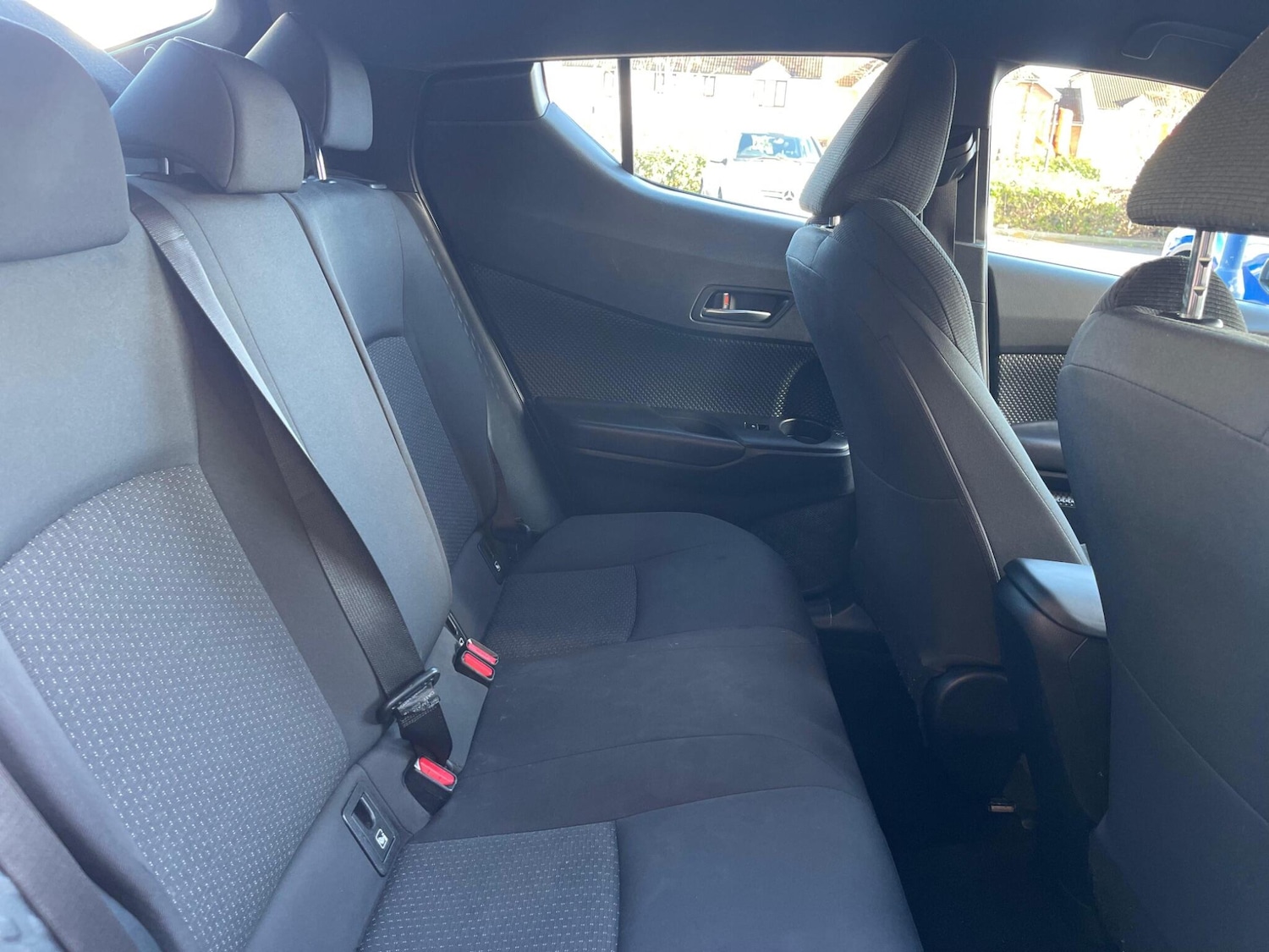 Used Toyota C-HR for sale - 77537135: Photo 26