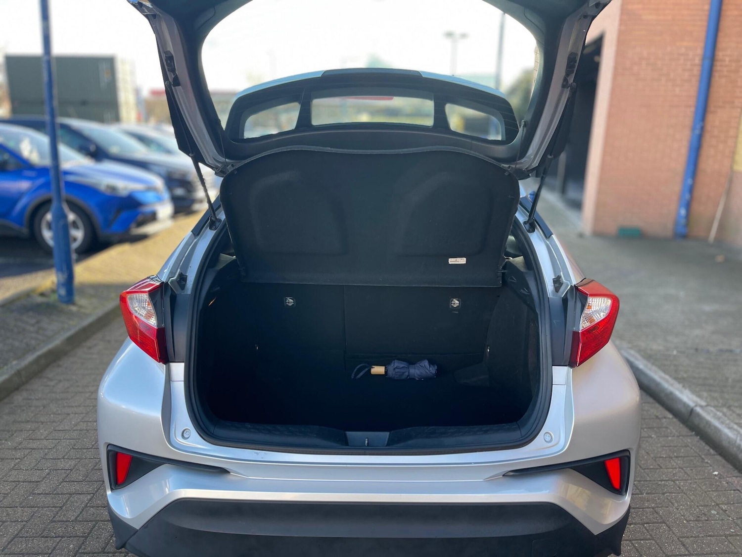 Used Toyota C-HR for sale - 77537135: Photo 45