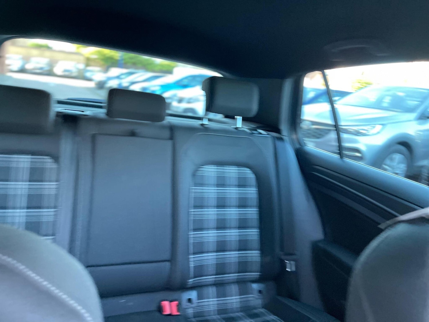 Used Volkswagen Golf 2018 for sale - 76551904: Photo 32