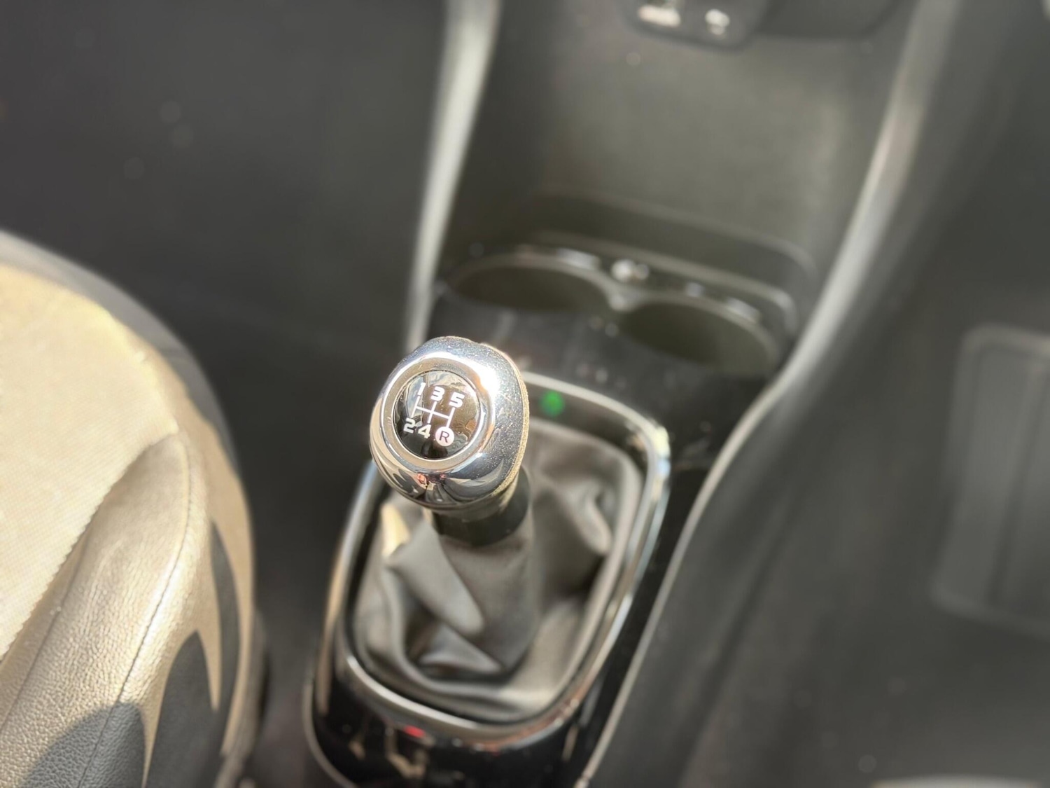 Used Toyota AYGO 2016 for sale - 76551865: Photo 16