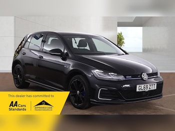 Used Volkswagen Golf 2020 for sale - 78504004: Photo