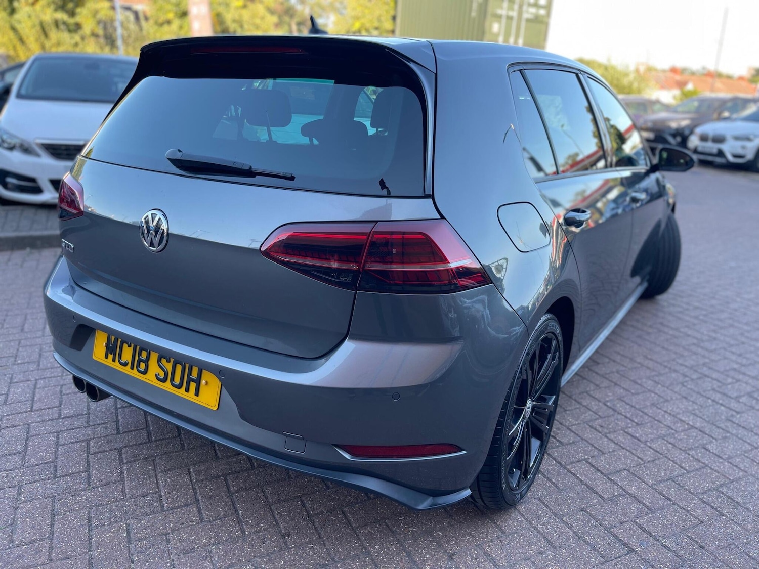 Used Volkswagen Golf 2018 for sale - 76326619: Photo 6