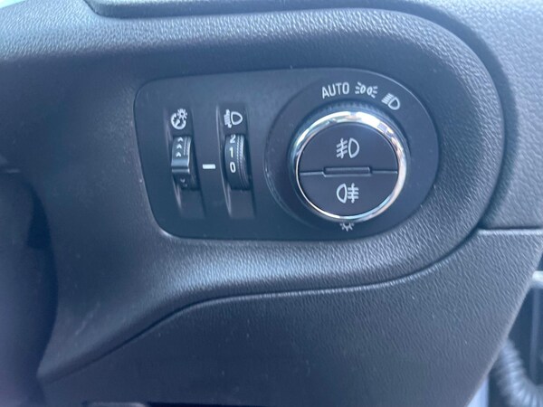 Used Vauxhall Grandland X 2018 for sale - 76326059: Photo 31