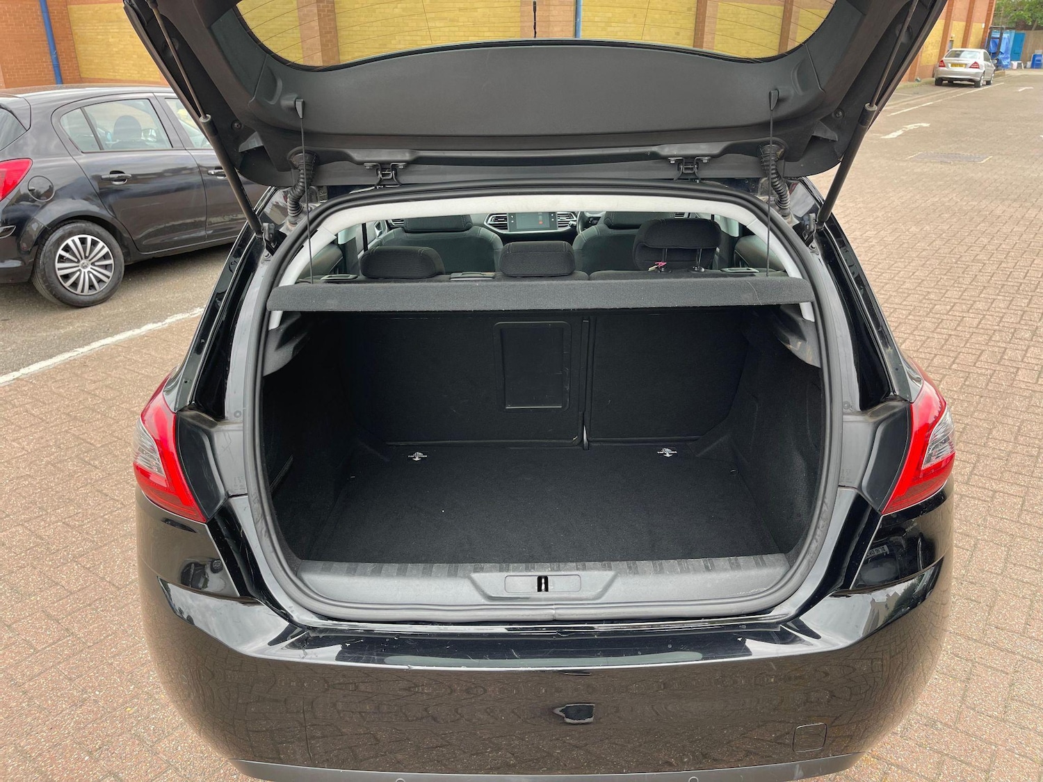 Used Peugeot 308 2019 for sale - 76527741: Photo 37