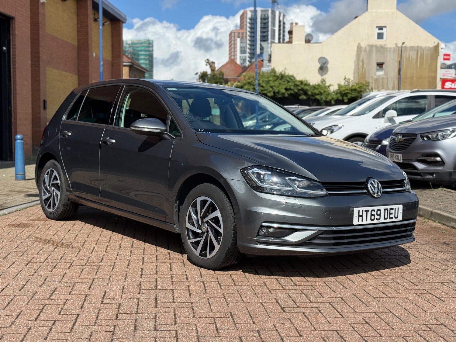 Used Volkswagen Golf 2020 for sale - 76327080: Photo 3