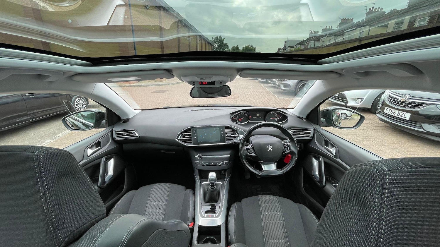 Used Peugeot 308 2019 for sale - 76551955: Photo 14