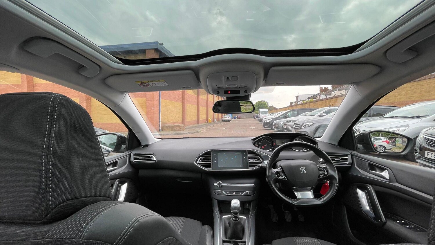 Used Peugeot 308 2019 for sale - 76551955: Photo 15