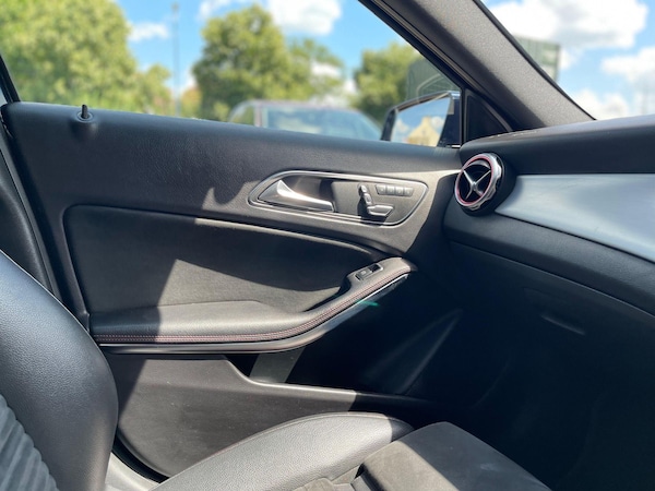 Used Mercedes-Benz GLA 2017 for sale - 76325951: Photo 38