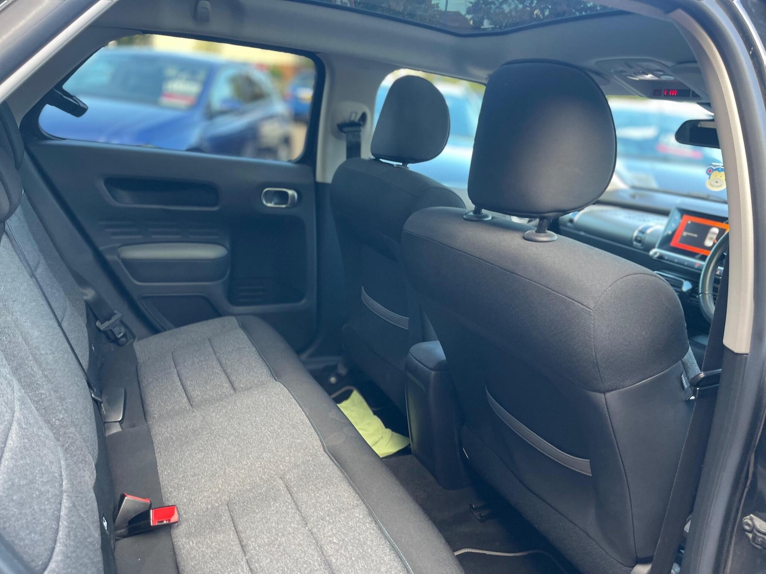 Used Citroen C4 Cactus 2019 for sale - 76992135: Photo 17