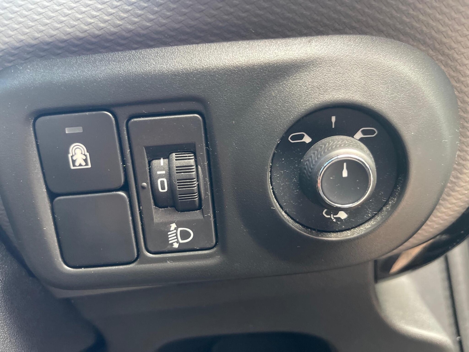 Used Citroen C4 Cactus 2019 for sale - 76992135: Photo 27