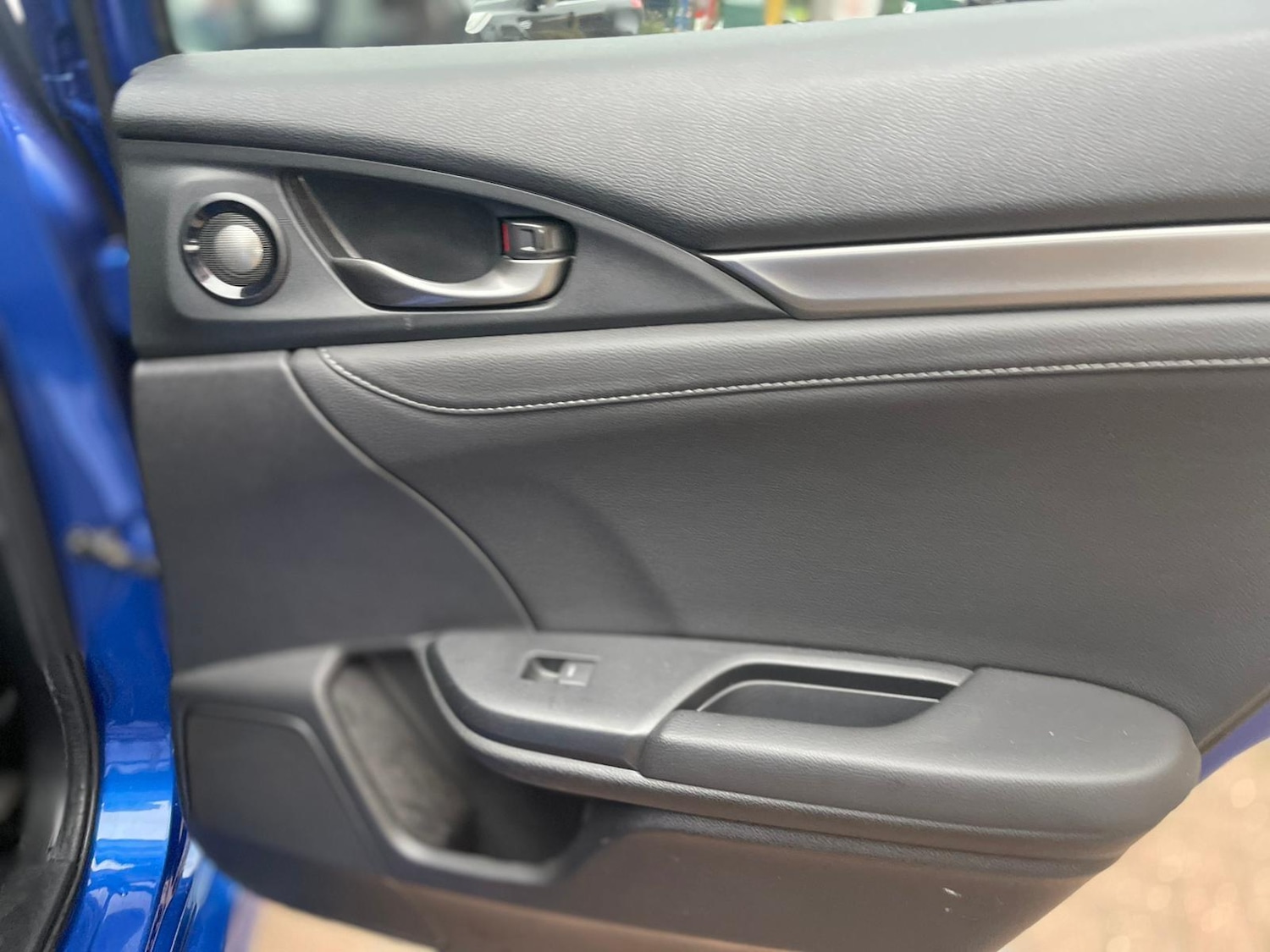 Used Honda Civic 2018 for sale - 76995680: Photo 15