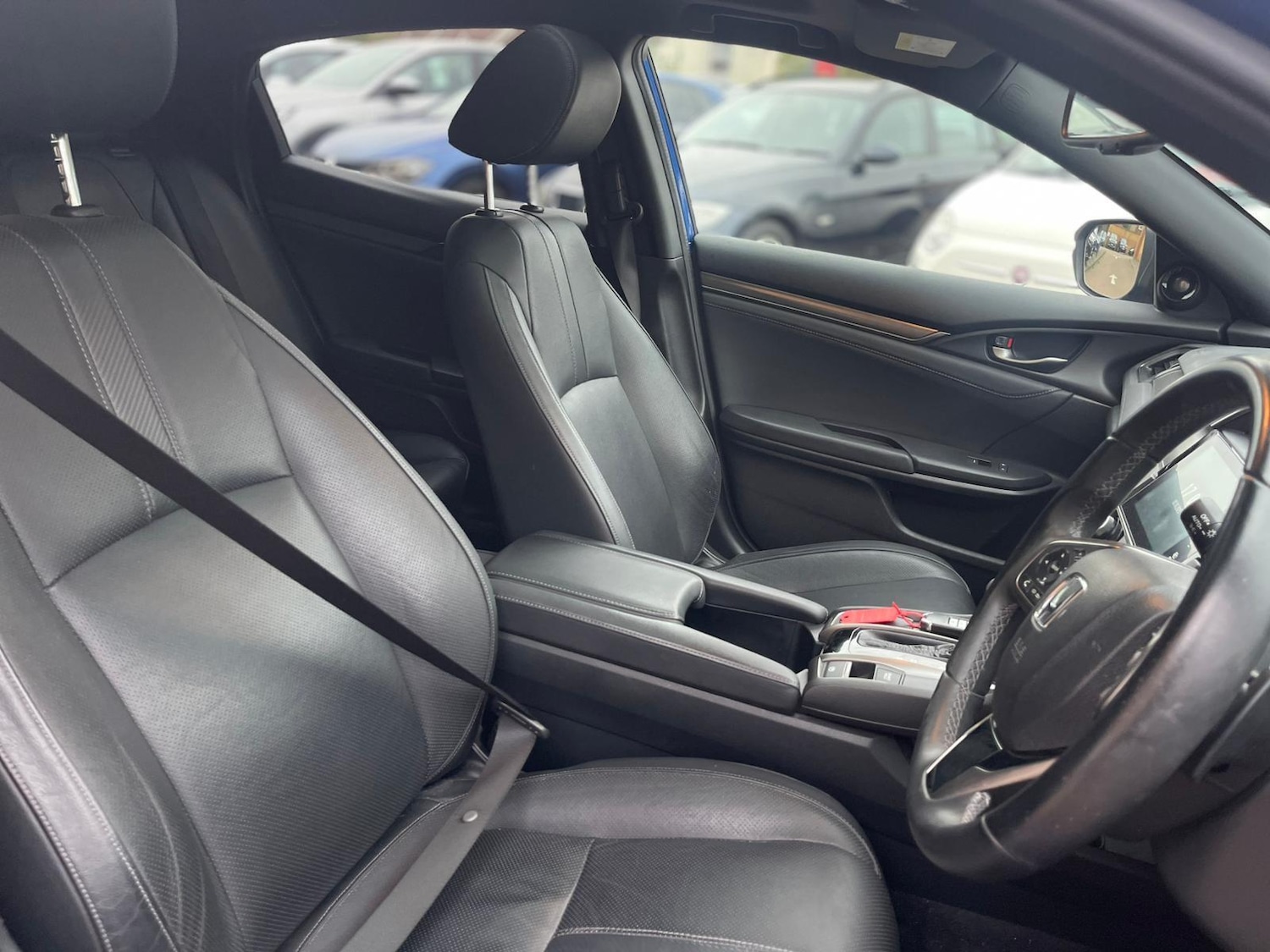 Used Honda Civic 2018 for sale - 76995680: Photo 21