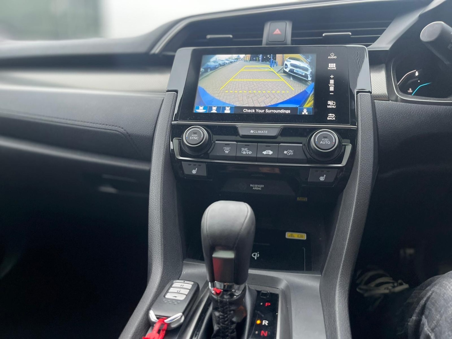 Used Honda Civic 2018 for sale - 76995680: Photo 30