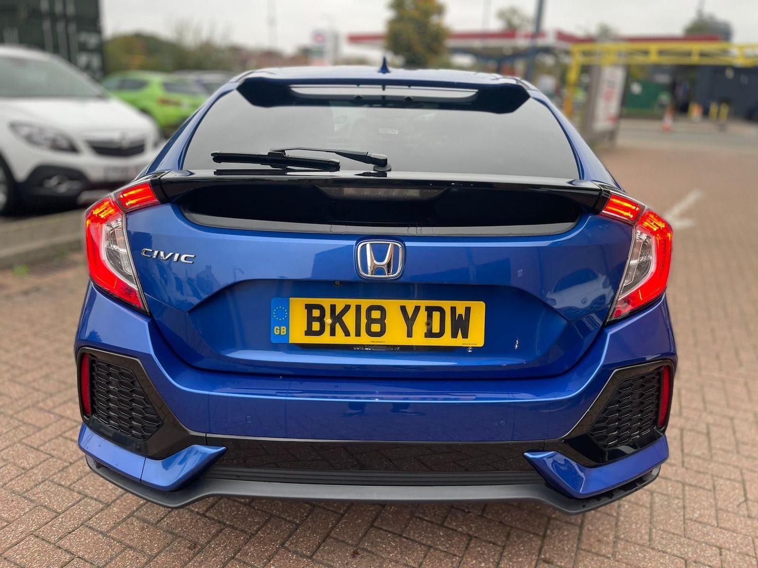 Used Honda Civic 2018 for sale - 76995680: Photo 7