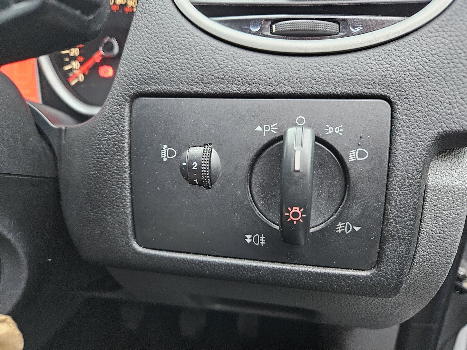 Used Ford Focus 2011 for sale - 76326593: Photo 23