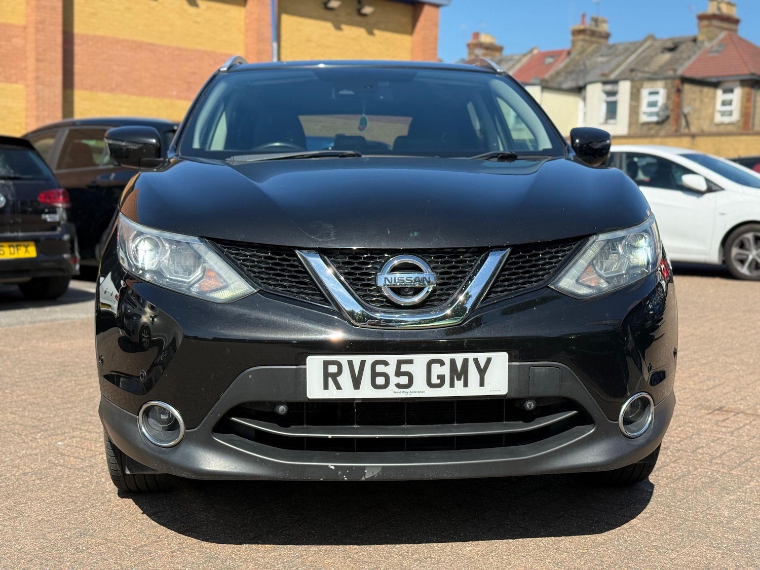 Used Nissan Qashqai 2015 for sale - 76551911: Photo 2