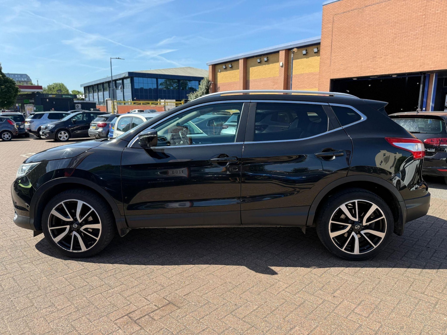 Used Nissan Qashqai 2015 for sale - 76551911: Photo 7