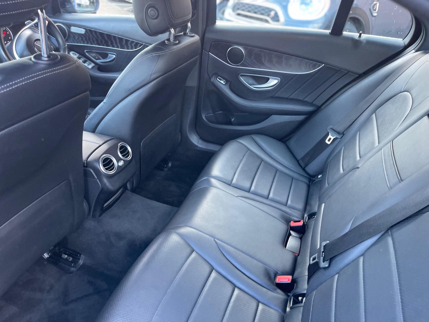 Used Mercedes-Benz C Class 2018 for sale - 76551947: Photo 12