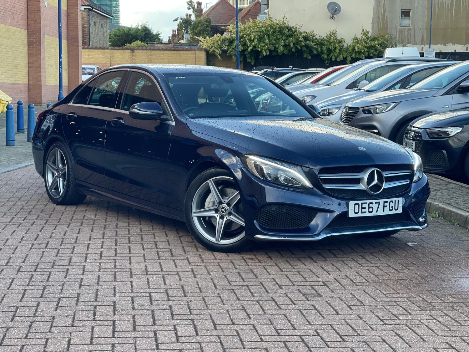 Used Mercedes-Benz C Class 2018 for sale - 76551947: Photo 3