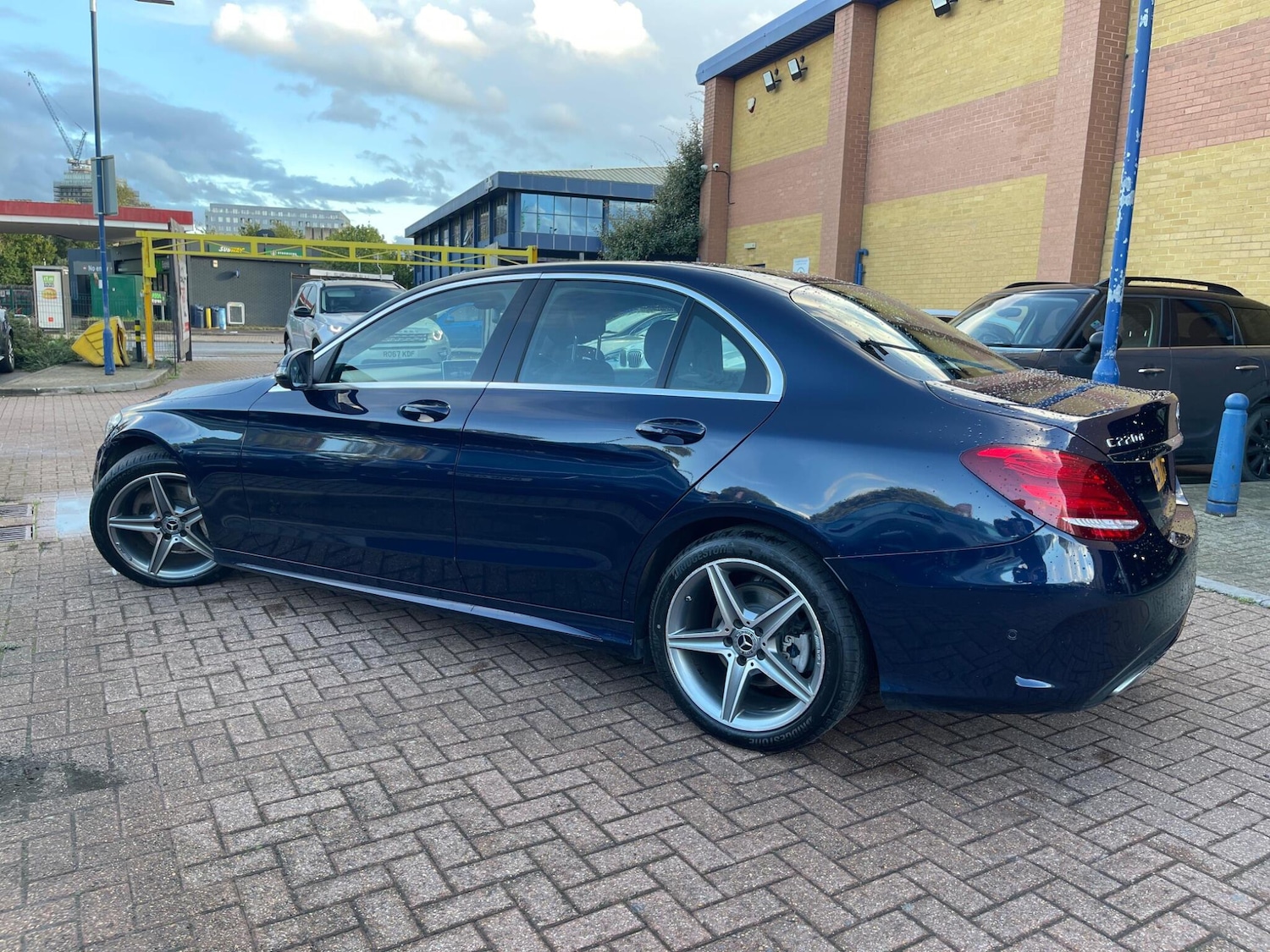 Used Mercedes-Benz C Class 2018 for sale - 76551947: Photo 7