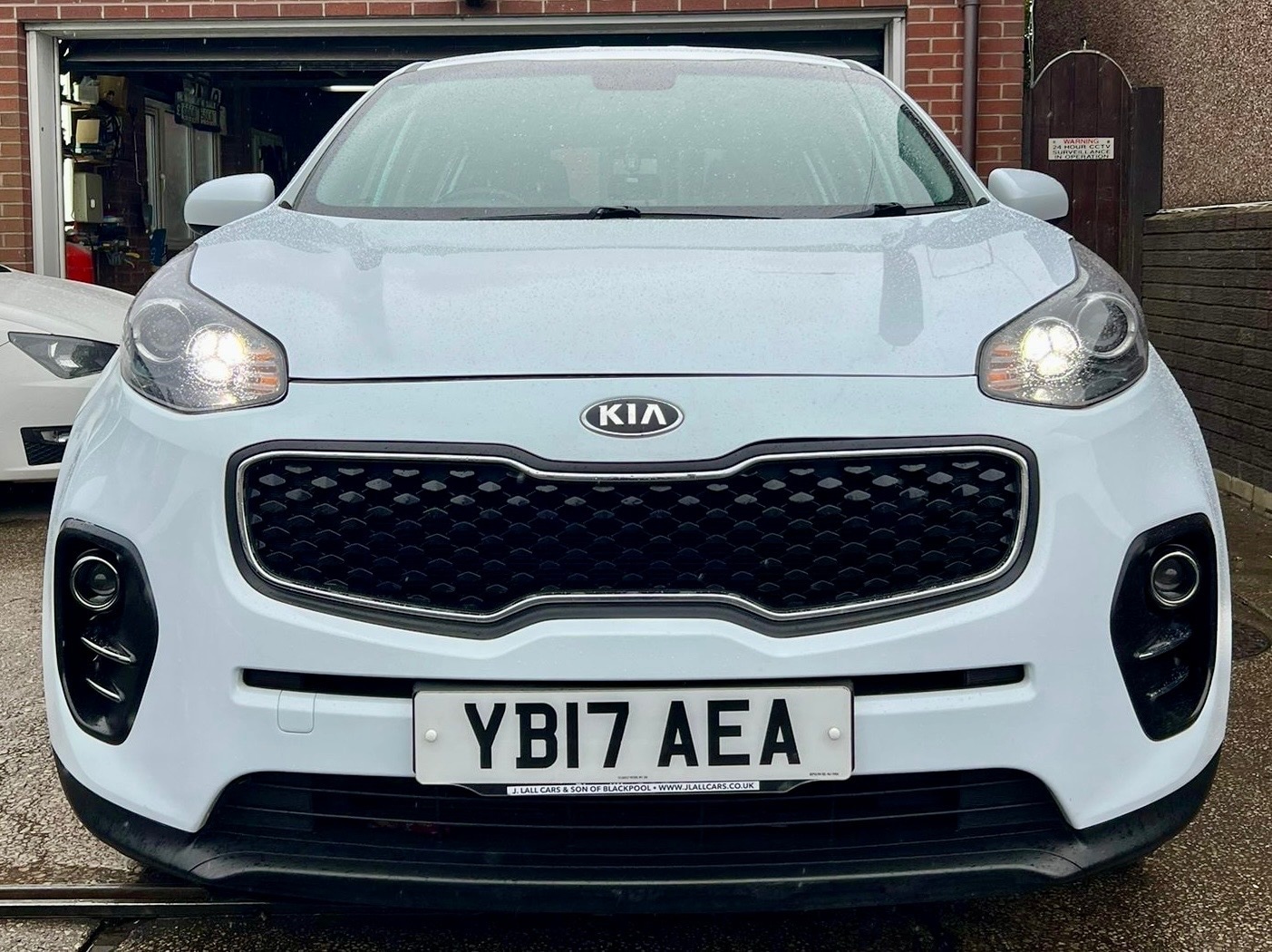 Used Kia Sportage 2017 for sale - 78006273: Photo 2