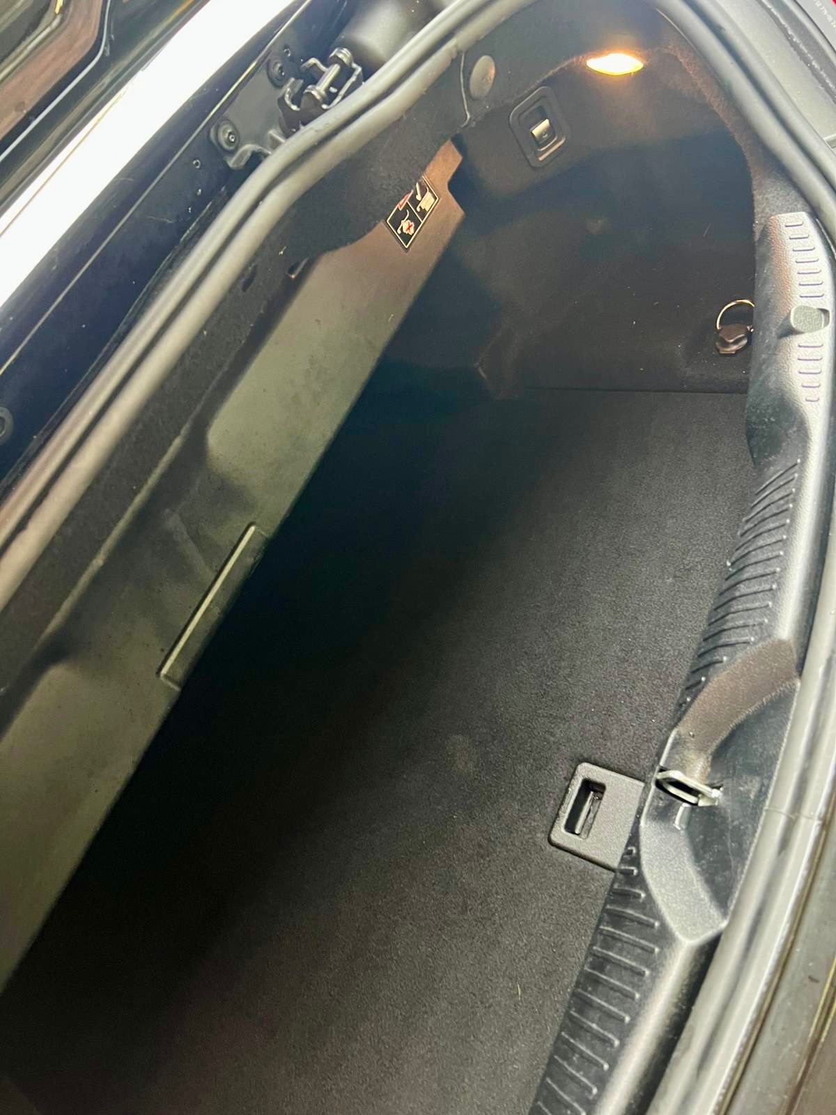 Used Mercedes-Benz C Class 2017 for sale - 76715623: Photo 10