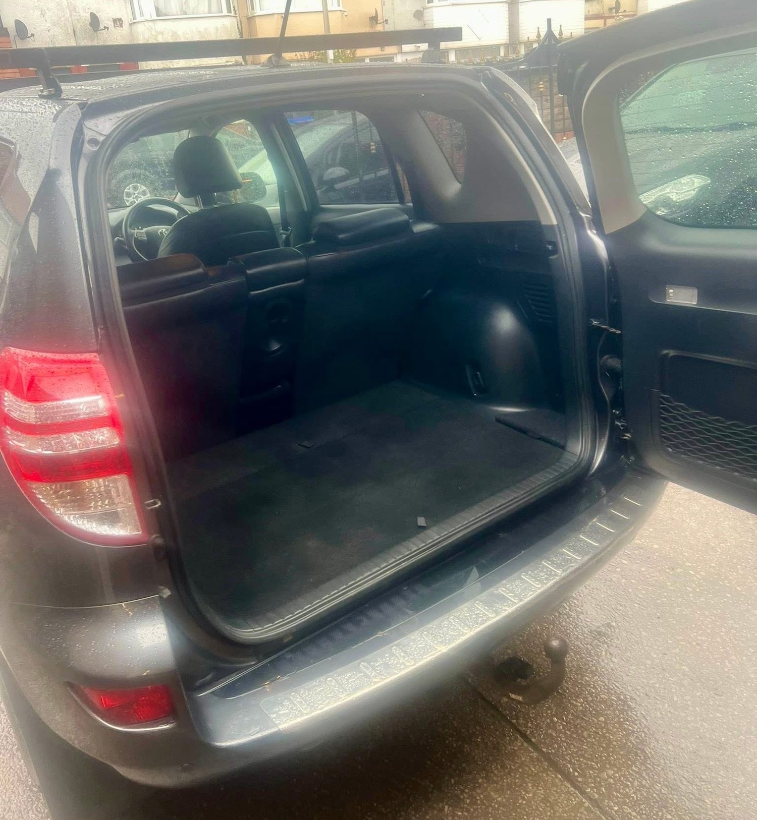 Used Toyota RAV4 2011 for sale - 78112746: Photo 8