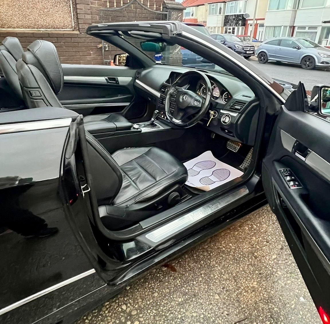 Used Mercedes-Benz E Class 2011 for sale - 76476900: Photo 10