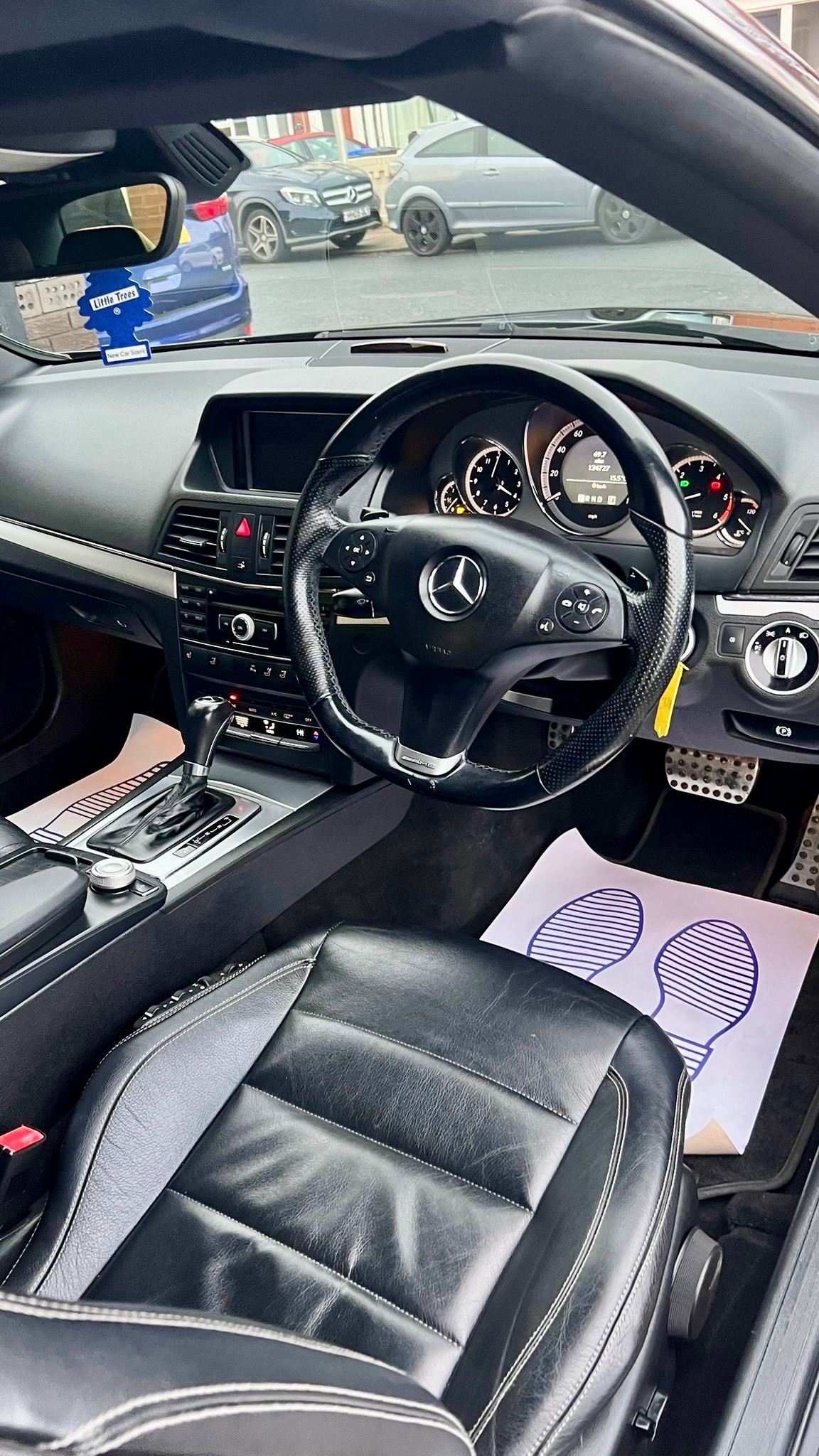 Used Mercedes-Benz E Class 2011 for sale - 76476900: Photo 17