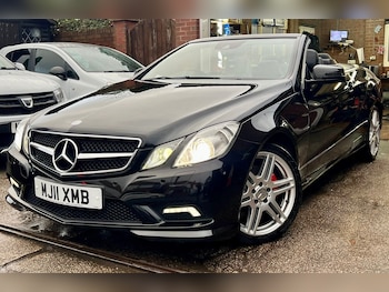 Used Mercedes-Benz E Class 2011 for sale - 76476900: Photo