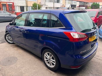 Used Ford Grand C-Max 2016 for sale - 79305357: Photo
