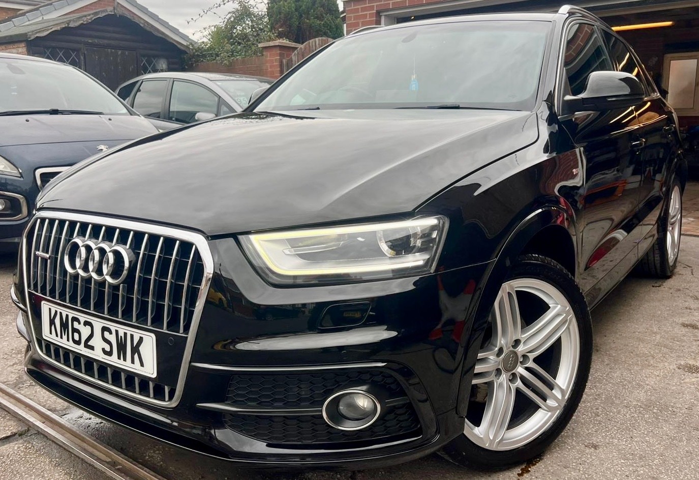 Used Audi Q3 2012 for sale - 76097987: Photo 2