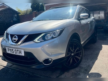 Used Nissan Qashqai 2015 for sale - 74525958: Photo