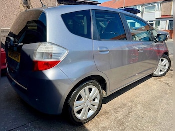 Used Honda Jazz 2010 for sale - 78613194: Photo