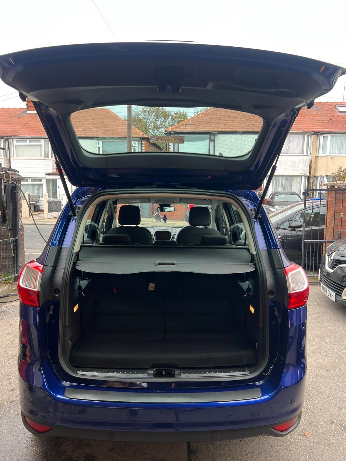 Used Ford Grand C-Max 2016 for sale - 76381487: Photo 10